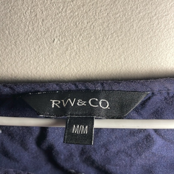 RW&CO women size medium bow blouse - Picture 4 of 4